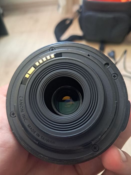 Canon 1300d идеальном состоянии