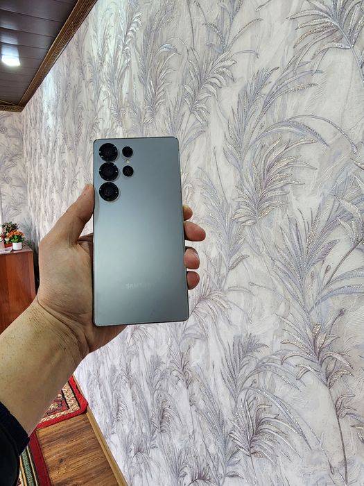 Srochno Samsung S25 Ultra 2sim 12/512g sotiladi