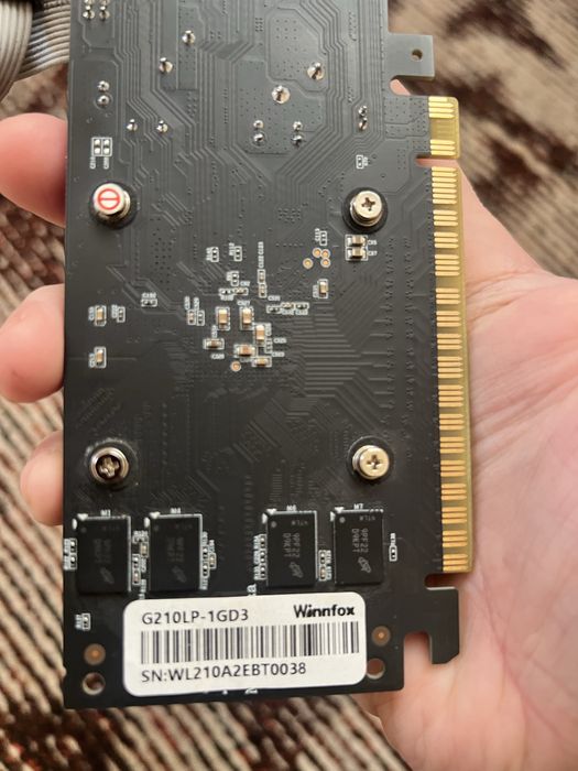 VideoKarta210 +Blok pitanya 450wat sotiladi