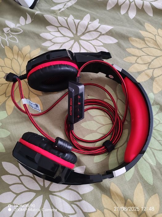 Casti gaming în stare bună de funcționare