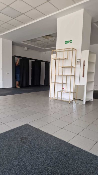 Spatiu comercial liber la parter 160 mp si ETAJ CU  SPATIU DE JOACA inchiriat !