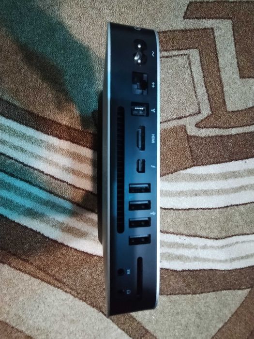 Apple Mac mini "Core i5" 8GB ram 500GB SSD 2012 model