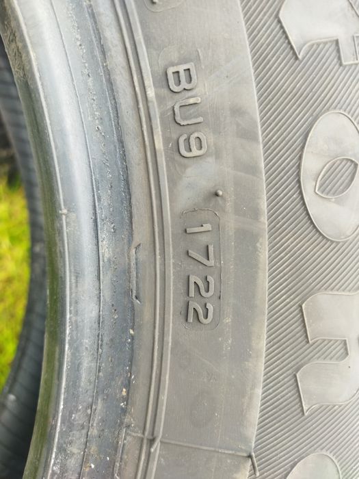 Бусови гуми 215/65/16C Дот 2022 и 2016 Firestone и Michelin