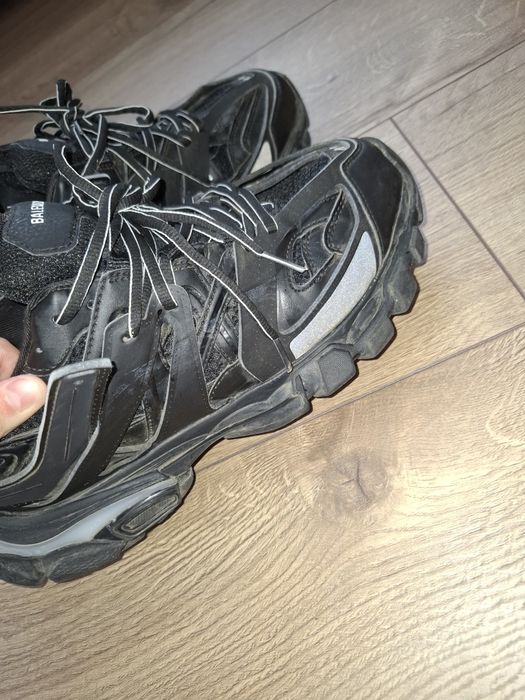 Balenciaga track 41