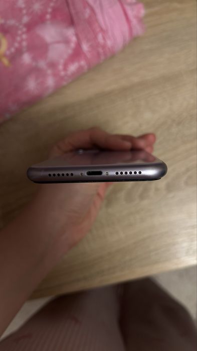 продам iphone 11