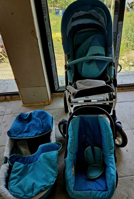 Бебешка количка 3 в 1 Gusio Carrera