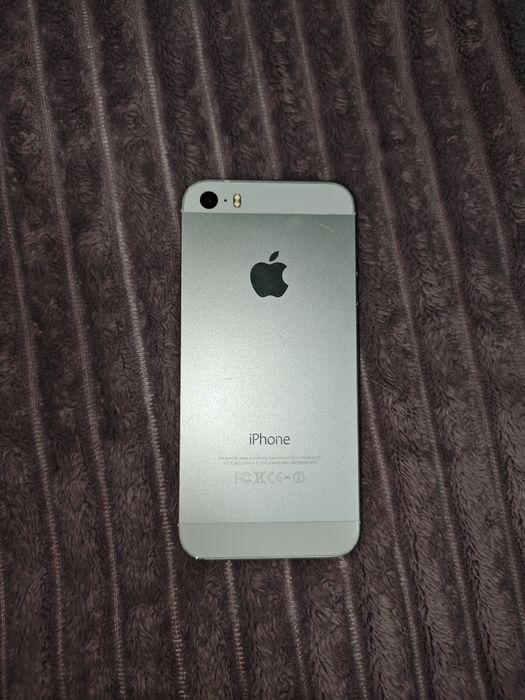 Продам iPhone 5s