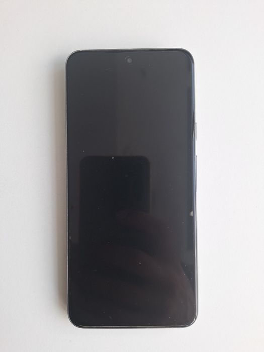 Телефон Google Pixel 8