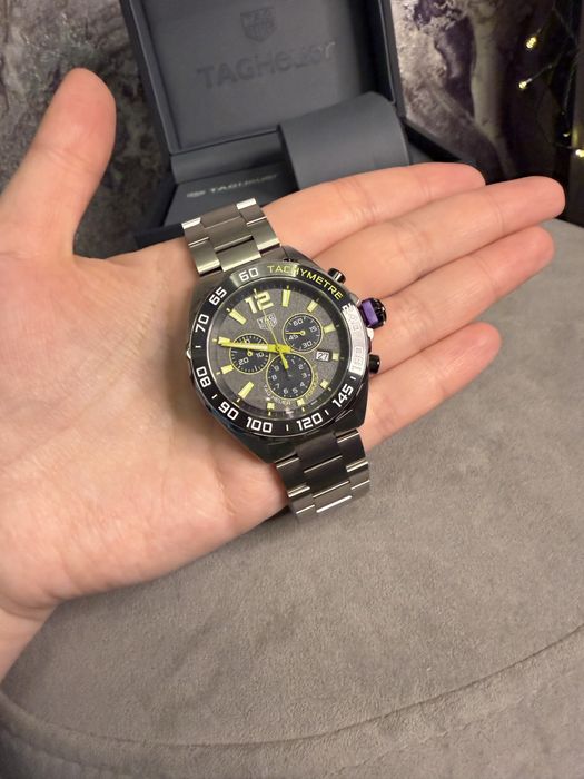Продам TAG HEUER formula 1 chronograph