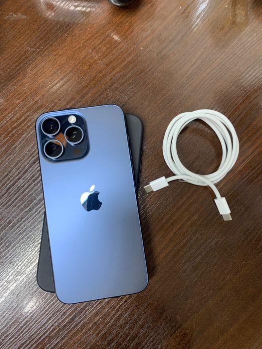 Айфон 15 про макс 512 в отличном состоянии