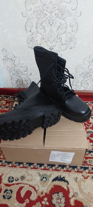 Продаю военную одежду и рубашки  отдельно имеется брюки