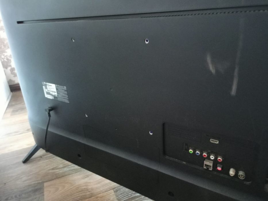 Телевизор разбитый