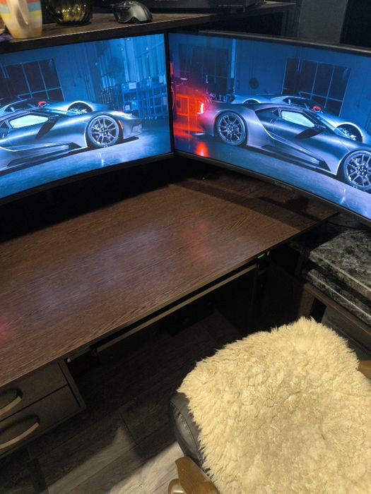 Продам  мониторы