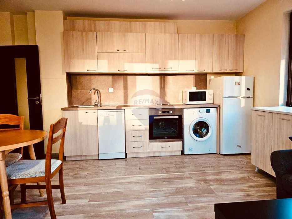 Апартамент с две спални и ПАРКОМЯСТО на удобна локация,Техникумите, г