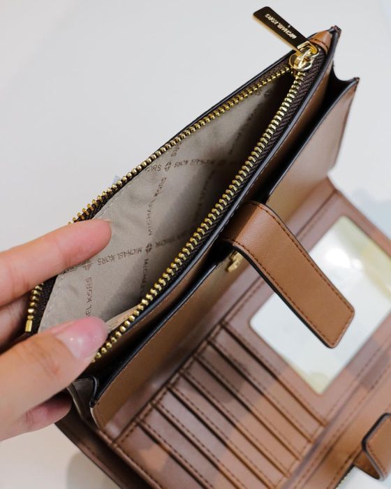 Продам кошелек Michael Kors ОРИГИНАЛ