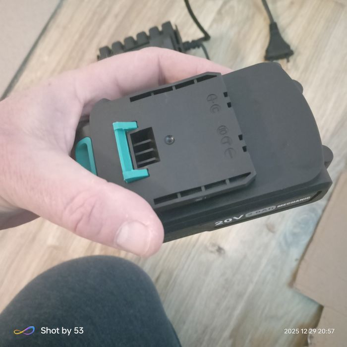 Ъглошлайф, бормашина, батерия, зарядно  Mechanic нови