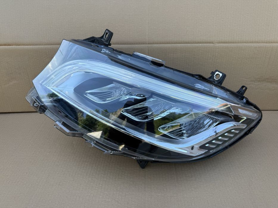 Фар Mercedes Sprinter W910 Full LED