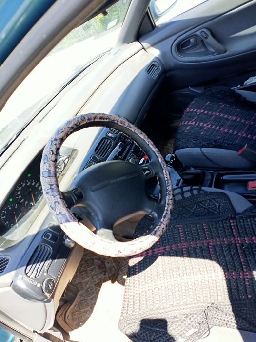 Продам машину состояние среднее