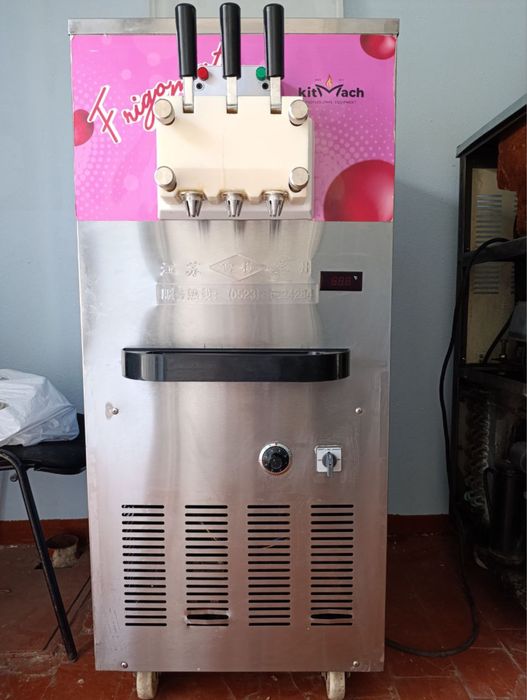 Мороженица XUEMEI BL-240AX 3 вкуса