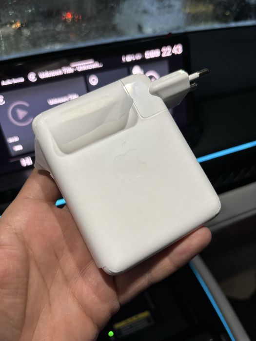 Продам MacBook Pro на 1террабайт