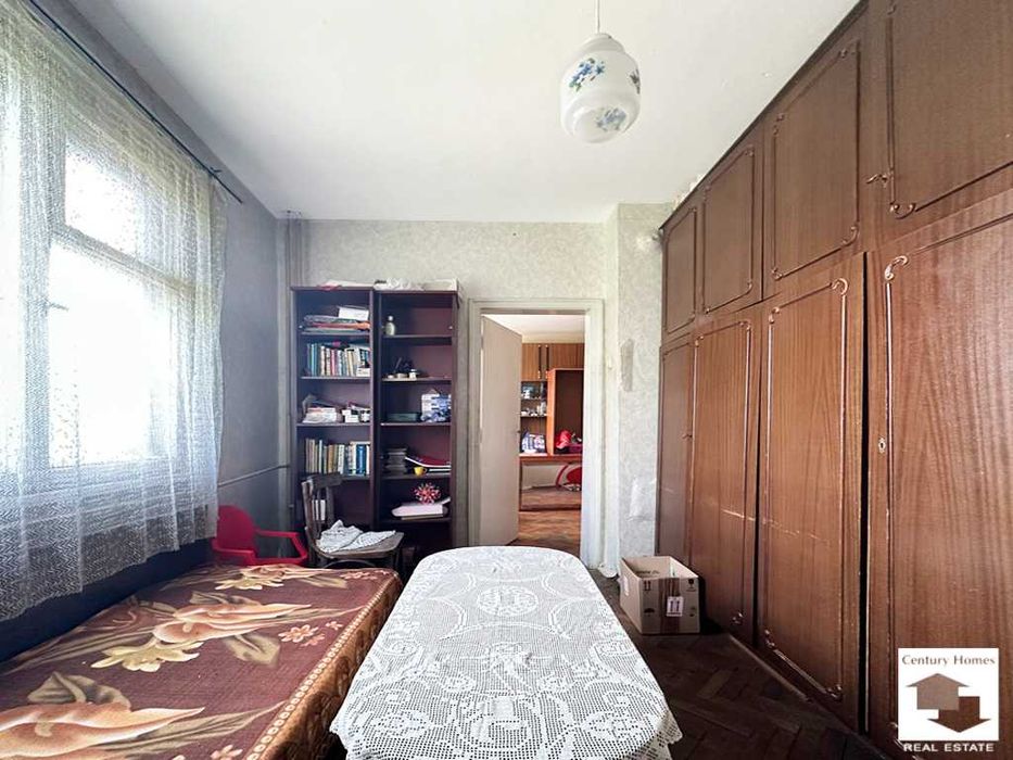 Продава се Двустаен апартамент в Велико Търново, Център - 45 кв.м за 1009 €/кв.м - Снимка #1