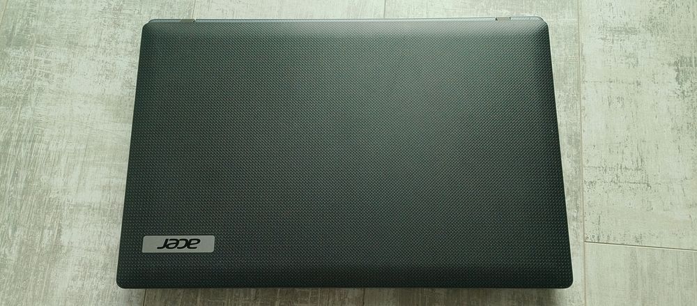 Laptop Acer, în stare foarte buna