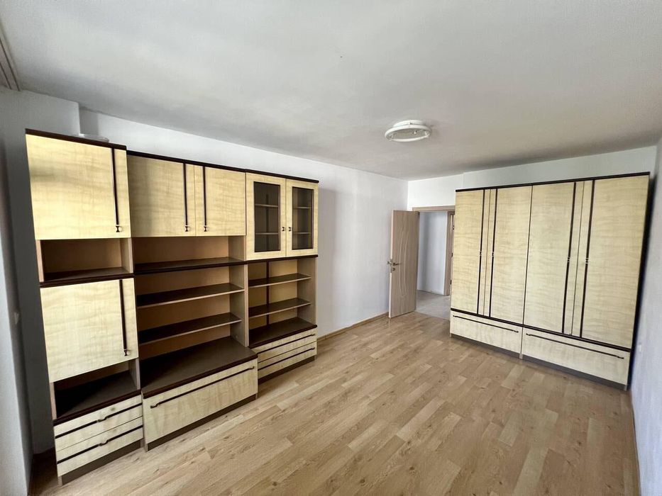Дава се под наем Тристаен апартамент в Бургас, Лазур - 110 кв.м за 418.71 € - Снимка #3