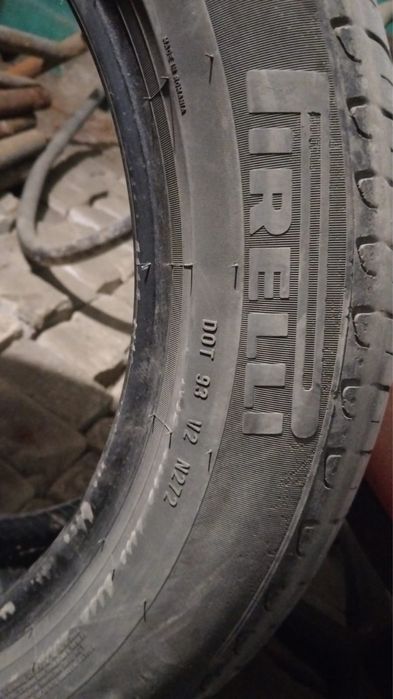 Продам бу шины 245/50R18