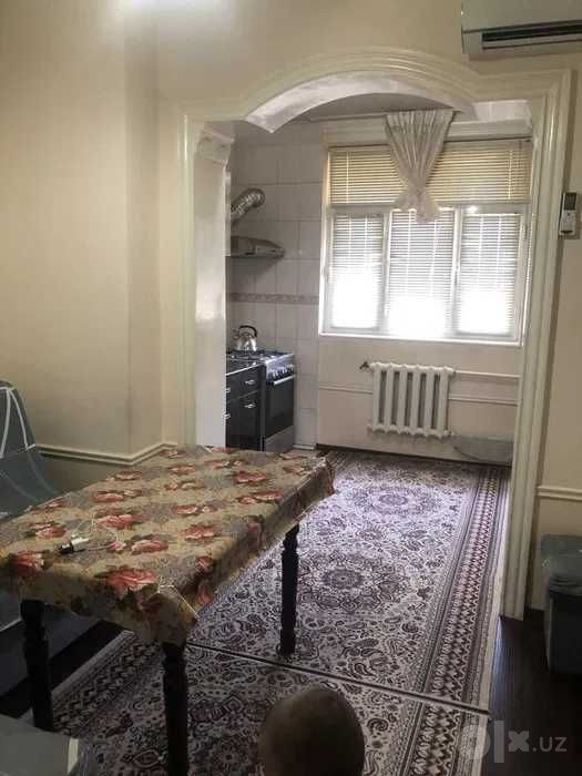 Продаётся квартира в Юнусабаде 8 квартал 3 ком N21