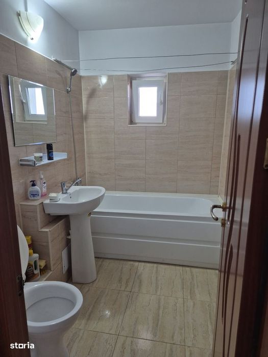 Vând apartament 2 camere decomandate in Navodari