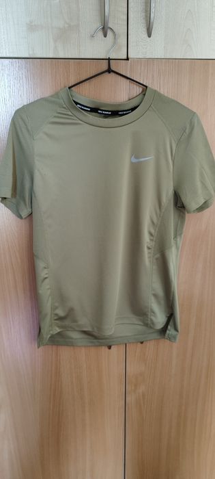 Дамска Тениска Nike