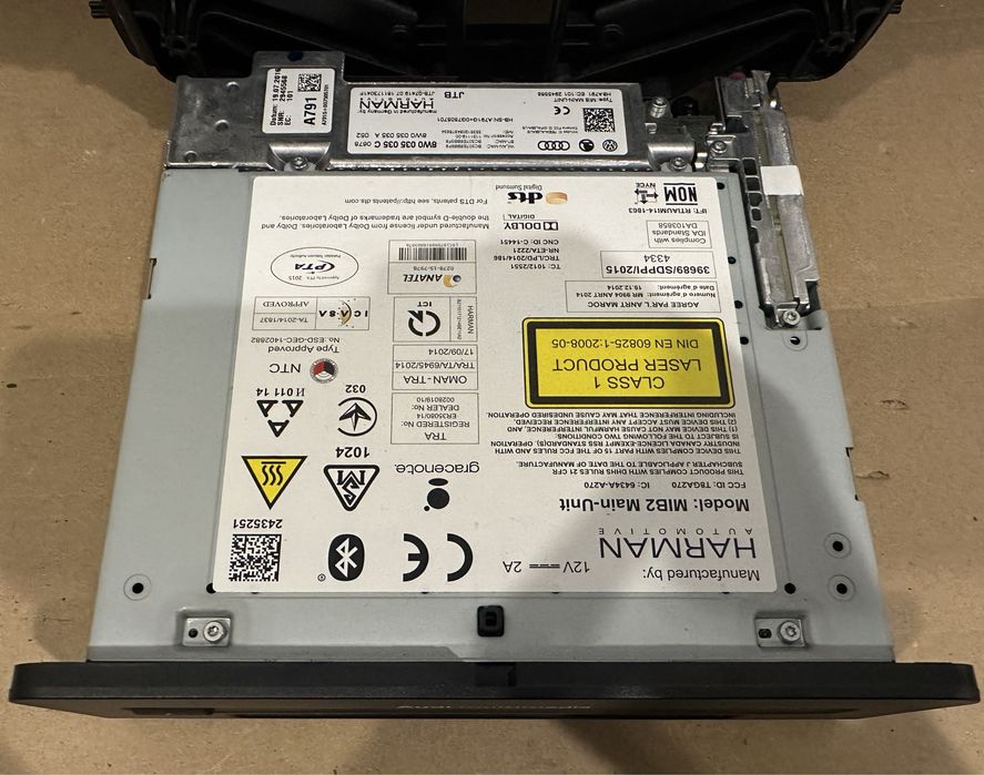 Navigatie : Display / Unitate Audi A4 B9, A5 8W 8.2” : 8W0035035C