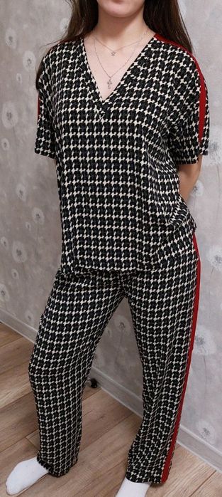 Костюм двойка, спортивный стиль. Размер 44-46
