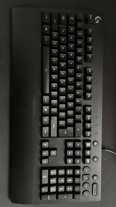 Vand tastatura+mouse logitech g213 si g102