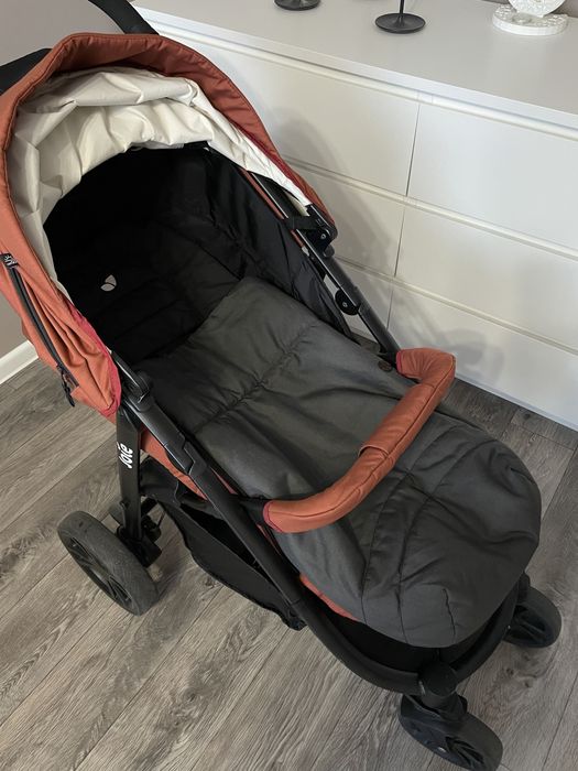 Коляска Joie Litetrax
