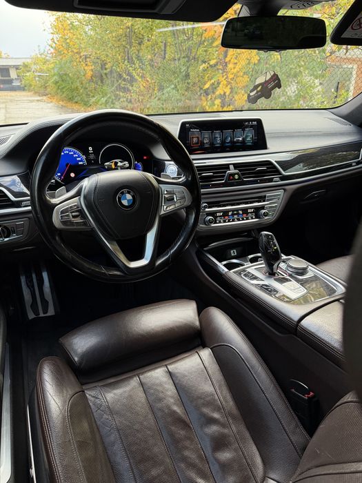 BMW Seria 7 2017 — imagine 5