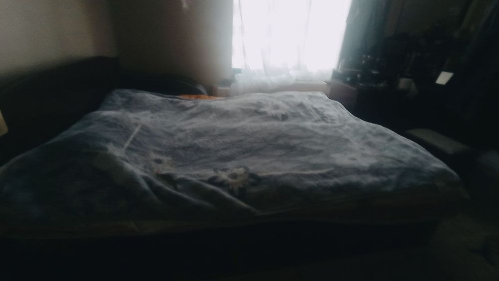 Продаётся двухспалный диван в хорошем состоянии.