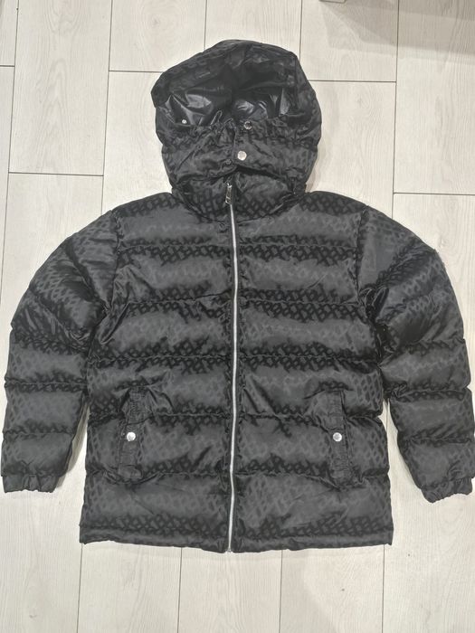 Lichidare de stoc, Geci Hugo Boss