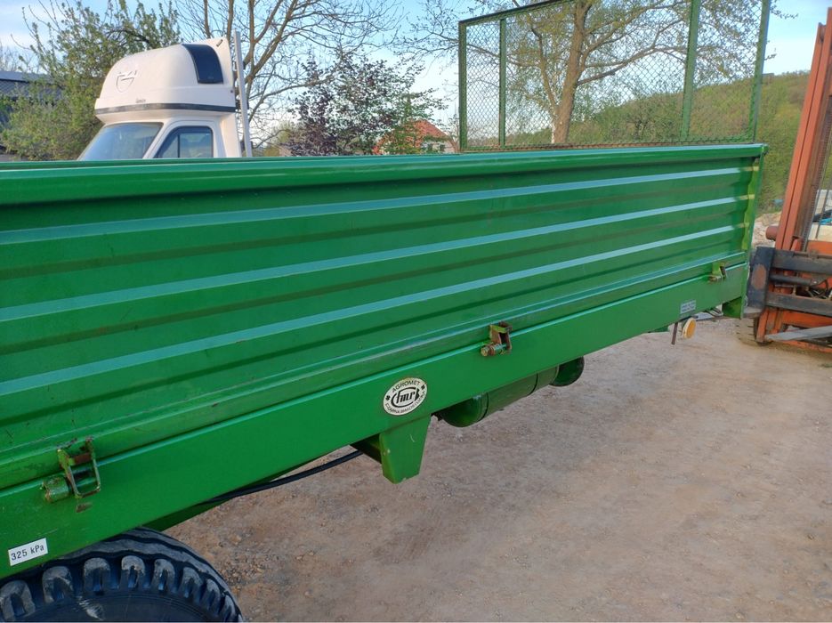 Remorca imprastiat balegar,mig gunoi4,5 tone si 3,5 tone