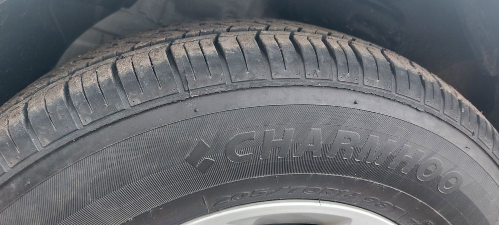 Mashina ideal holatda. Bir qo'l minilgan