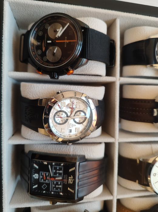 Vând colecție ceasuri