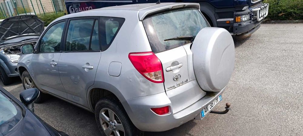 Toyota Rav-4 2.2D4D 2006-2011г. на части