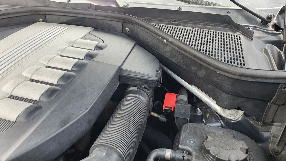 Кори над двигателя / преградни панели за БМВ Е70 BMW E70 E71 X5 X6 нов