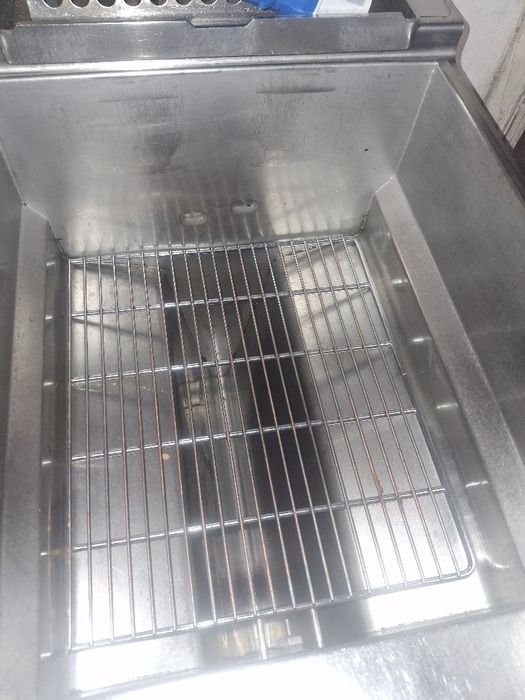 Фритюрник професионален на газ BONETT/ HOBART