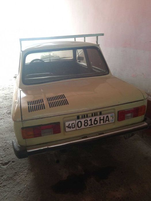 Zaparoj moshina sotiladi