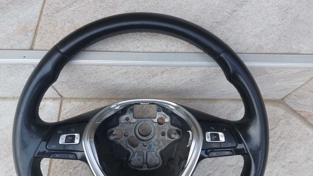 Volan piele cu comenzi volkswagen Golf 7 / touran / passat din 2018