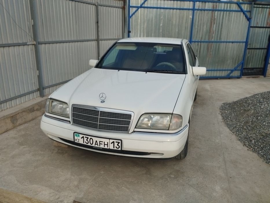 Мерседес w202 белый седан