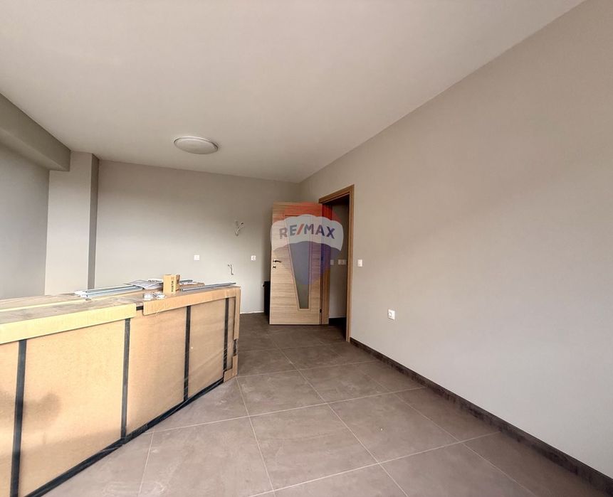 Продава се Двустаен апартамент в Варна, Виница - 69 кв.м за 1142 €/кв.м - Снимка #3