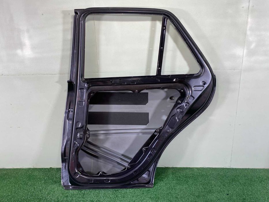 врата задна дясна Mercedes W166 GLE 2015-2019 г. #1019V