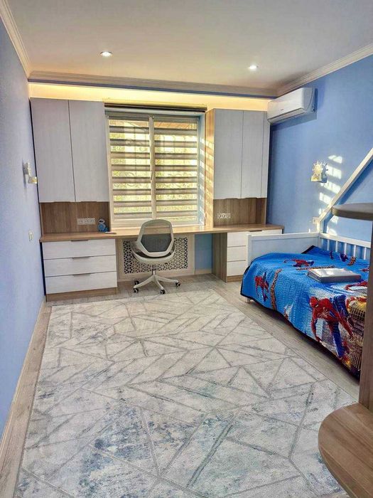 Аренда!! Трехкомнатная квартира в самом центре города